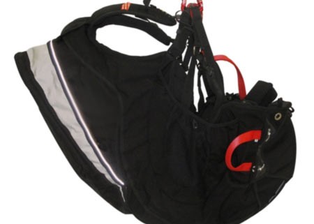 Im Webshop der Flugschule Magiclift gibt es Gurtzeuge von Skywalk, Sky Paragliders, MCC Aviation und anderer Hersteller.